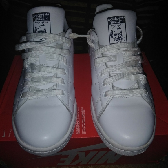 Adidas Stan Smith - Picture 2 of 3
